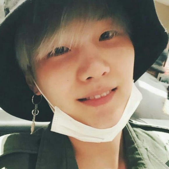 Meet your Posher, Mya - Picture 1 of 1